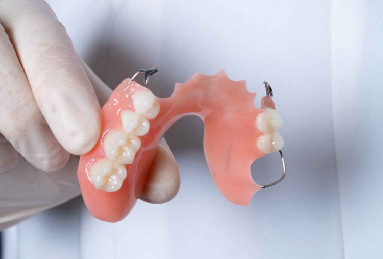 flexible partial dentures
